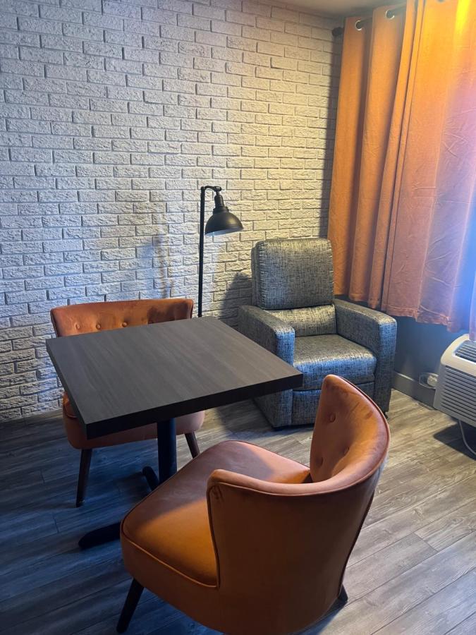 Complexe Dix80 Motel Mont-Laurier Luaran gambar